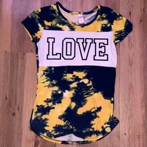 LOVE T-shirt